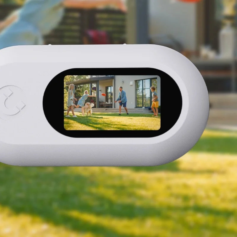 Pet mobile camera collar is small and convenient to carry for dogs
